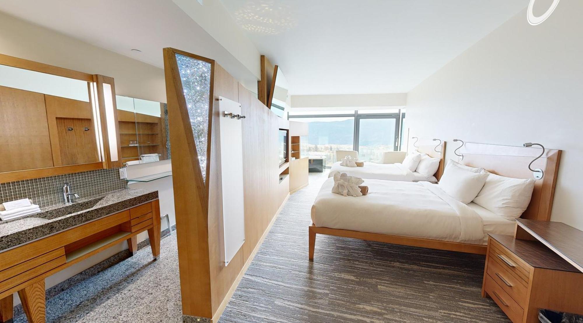 Sparkling Hill Resort And Spa - Adults-Only Resort Vernon Esterno foto