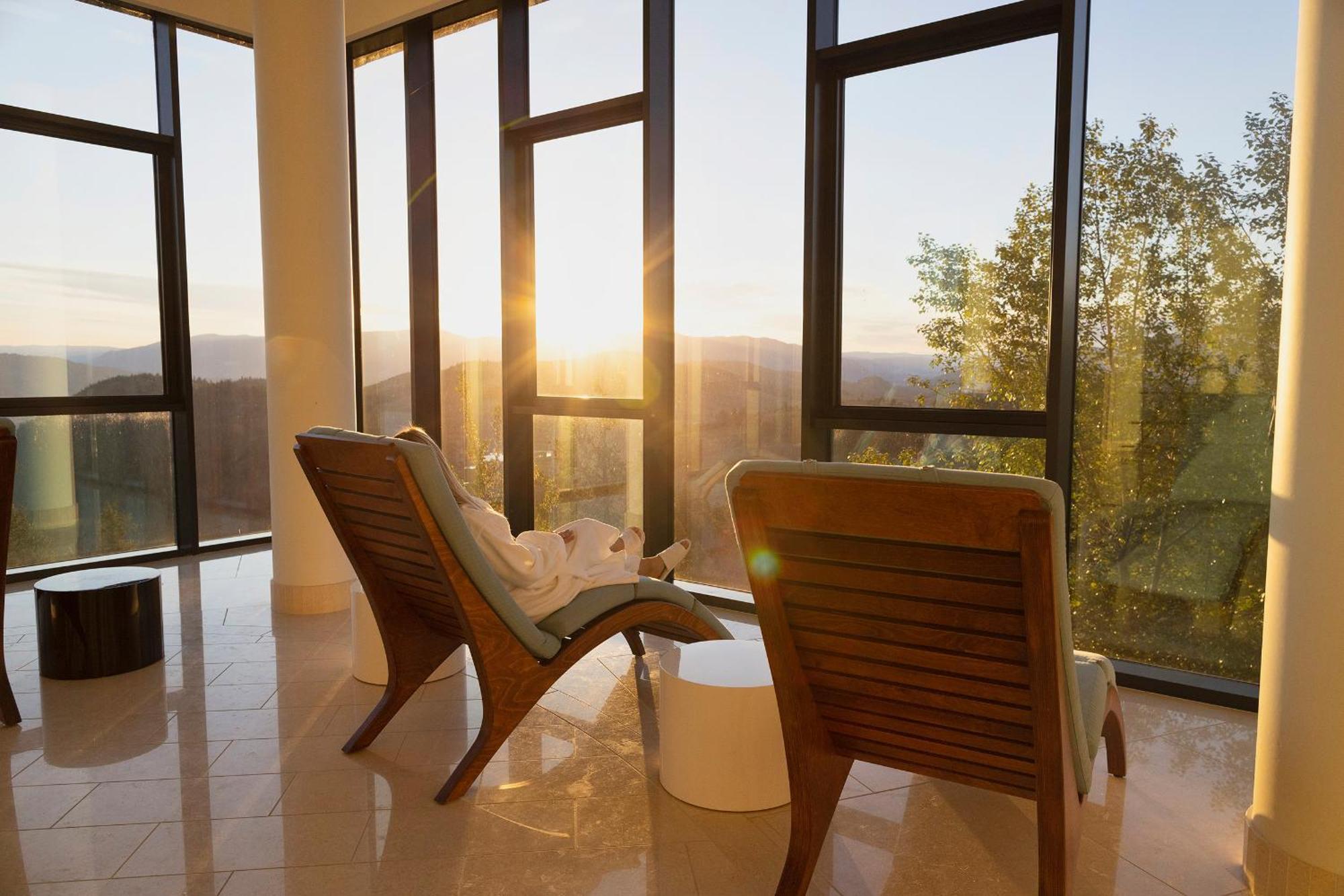 Sparkling Hill Resort And Spa - Adults-Only Resort Vernon Esterno foto