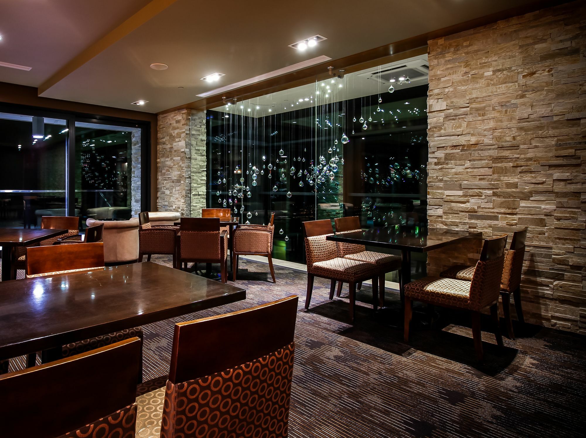Sparkling Hill Resort And Spa - Adults-Only Resort Vernon Esterno foto