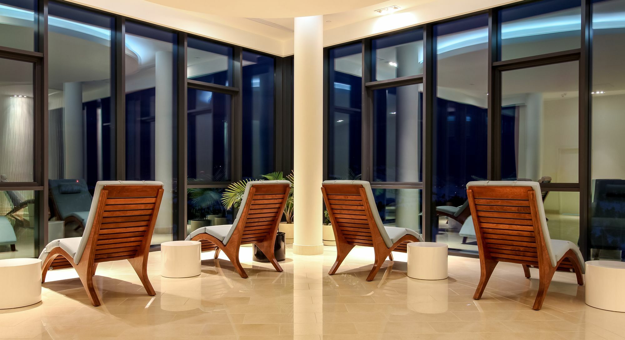 Sparkling Hill Resort And Spa - Adults-Only Resort Vernon Esterno foto