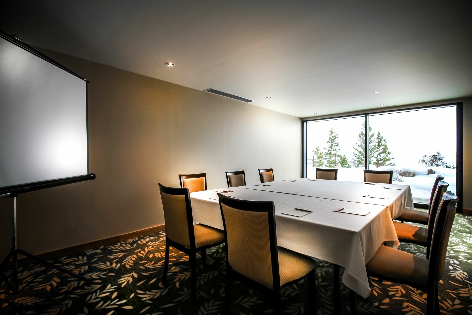 Sparkling Hill Resort And Spa - Adults-Only Resort Vernon Esterno foto