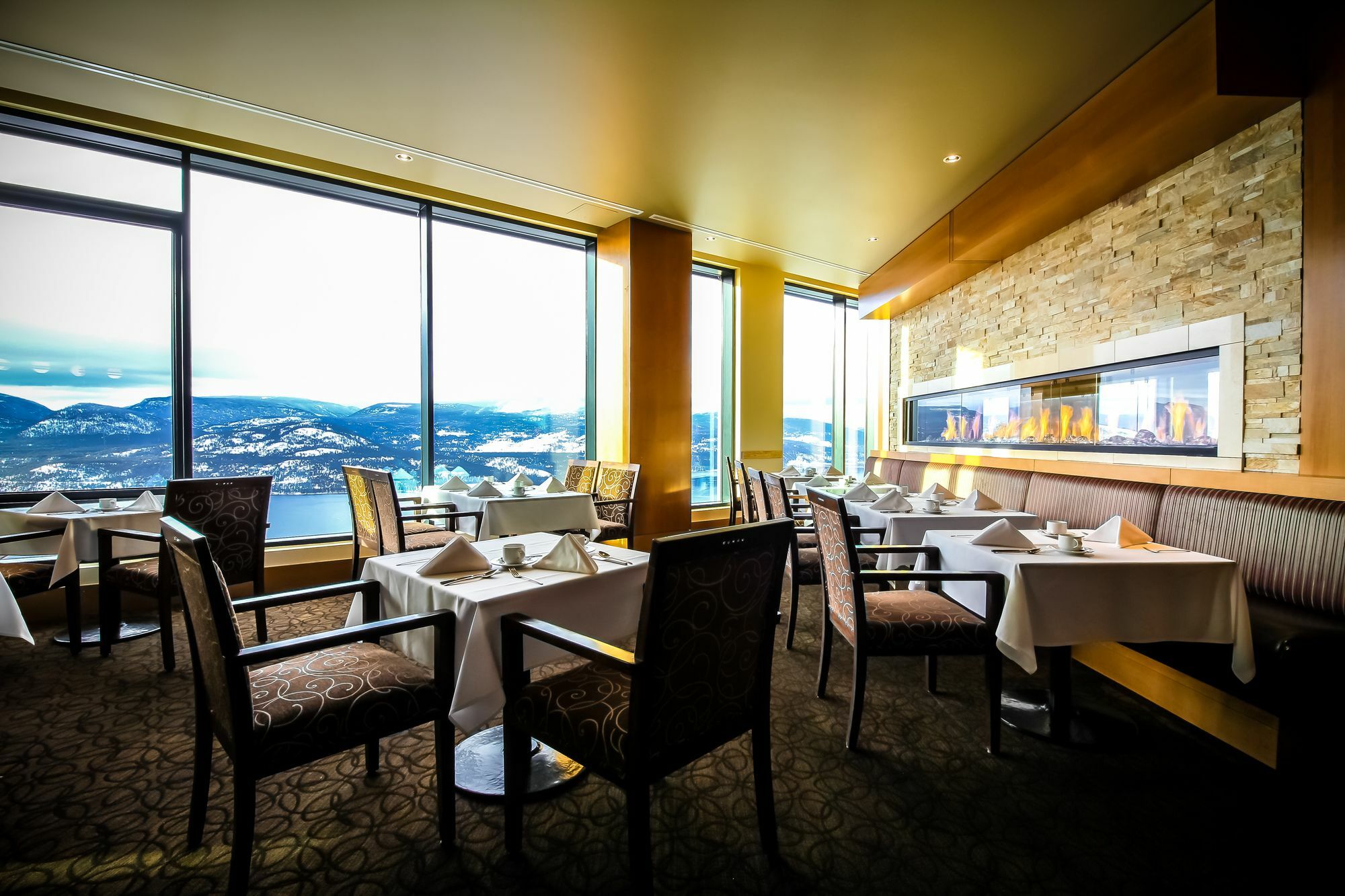 Sparkling Hill Resort And Spa - Adults-Only Resort Vernon Esterno foto